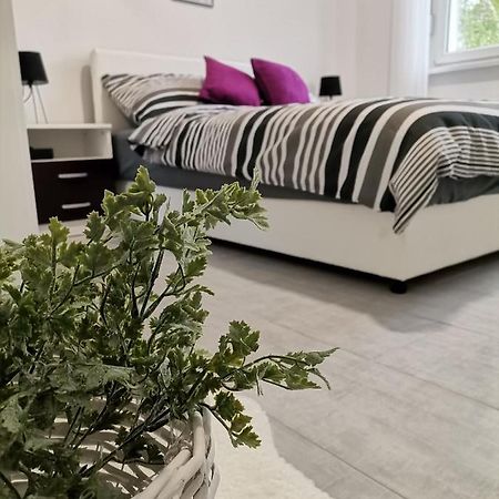 Apartman Maki Sombor Exteriör bild